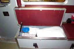 Medic 13 Under Bench Seat.JPG (701298 bytes)